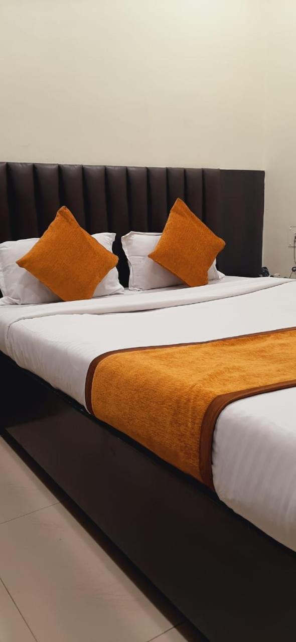Hotel The Avenue Gamharia Zewnętrze zdjęcie